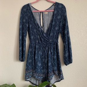 HOLLISTER DARK BLUE LONGSLEEVE ROMPER
